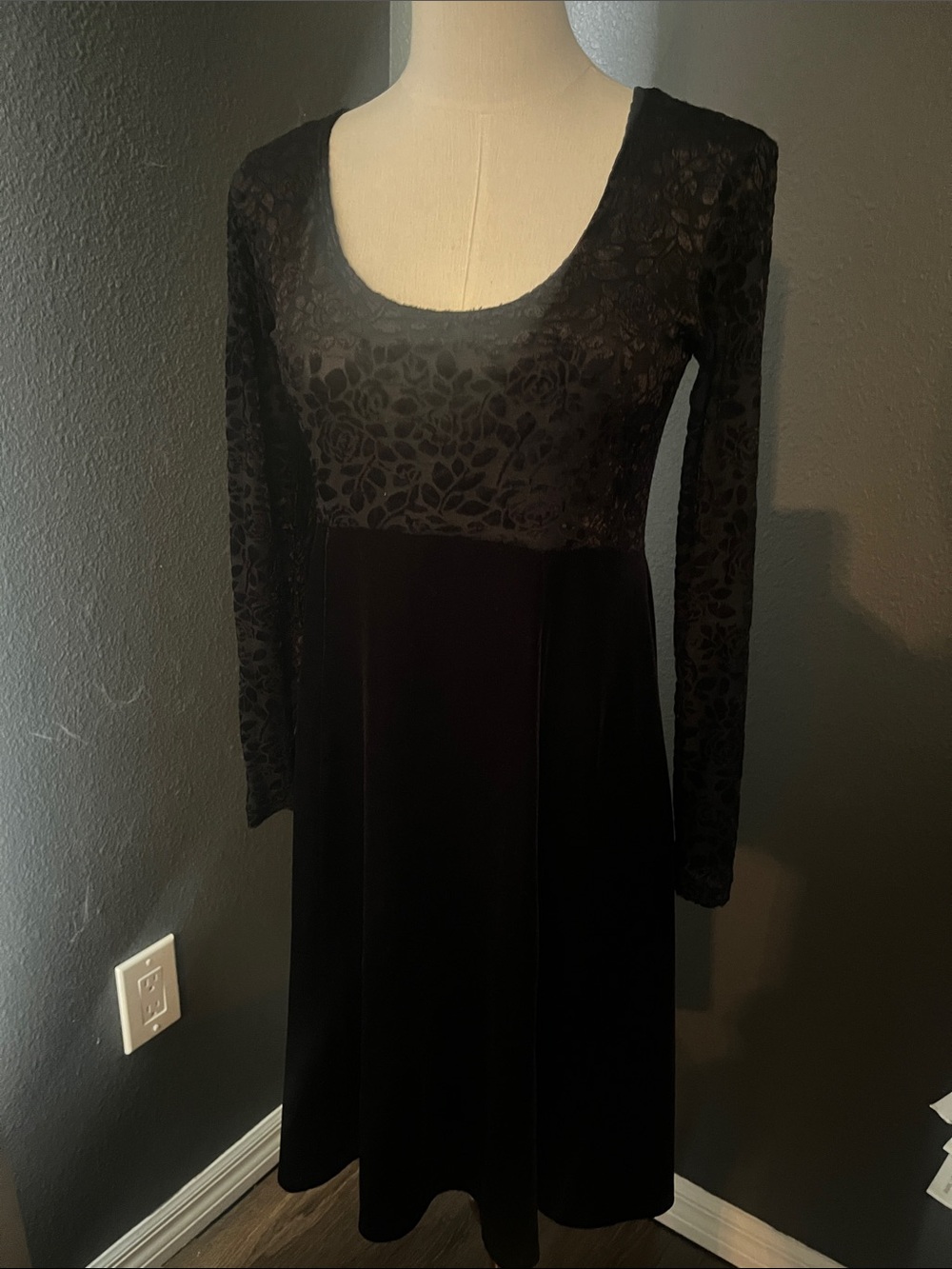 Beautiful Vintage Dress